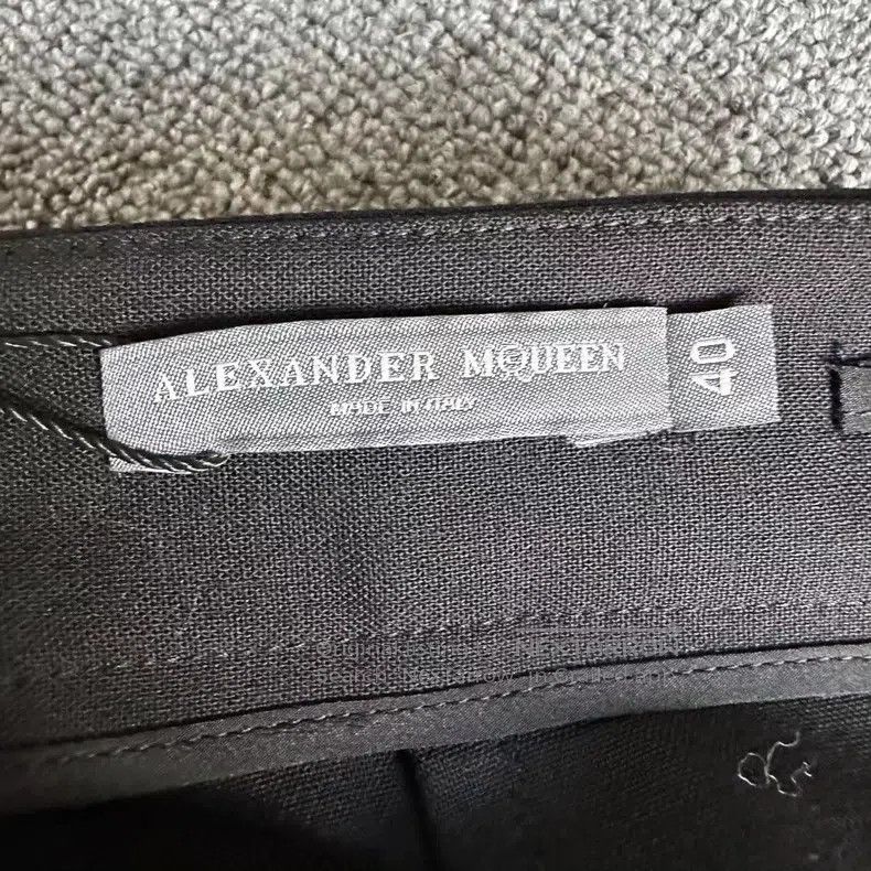 Alexander McQueen Alexander Mcqueen Black trousers Size 26" / US 2 / IT 38 - 3 Thumbnail