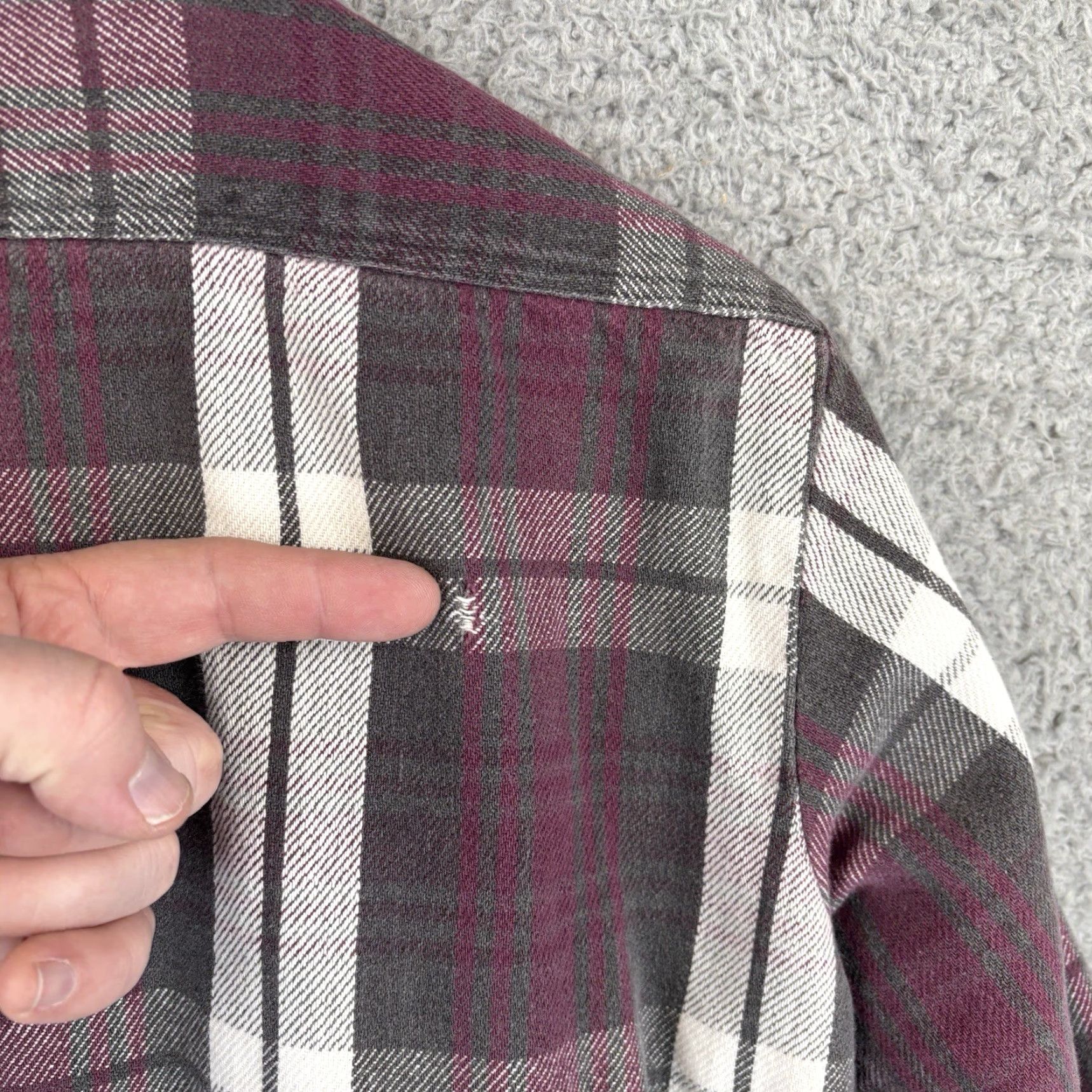 Vintage VINTAGE OshKosh B’Gosh Heavy Flannel Work Shirt Men M Maroon Gray Plaid USA Size US M / EU 48-50 / 2 - 5 Thumbnail