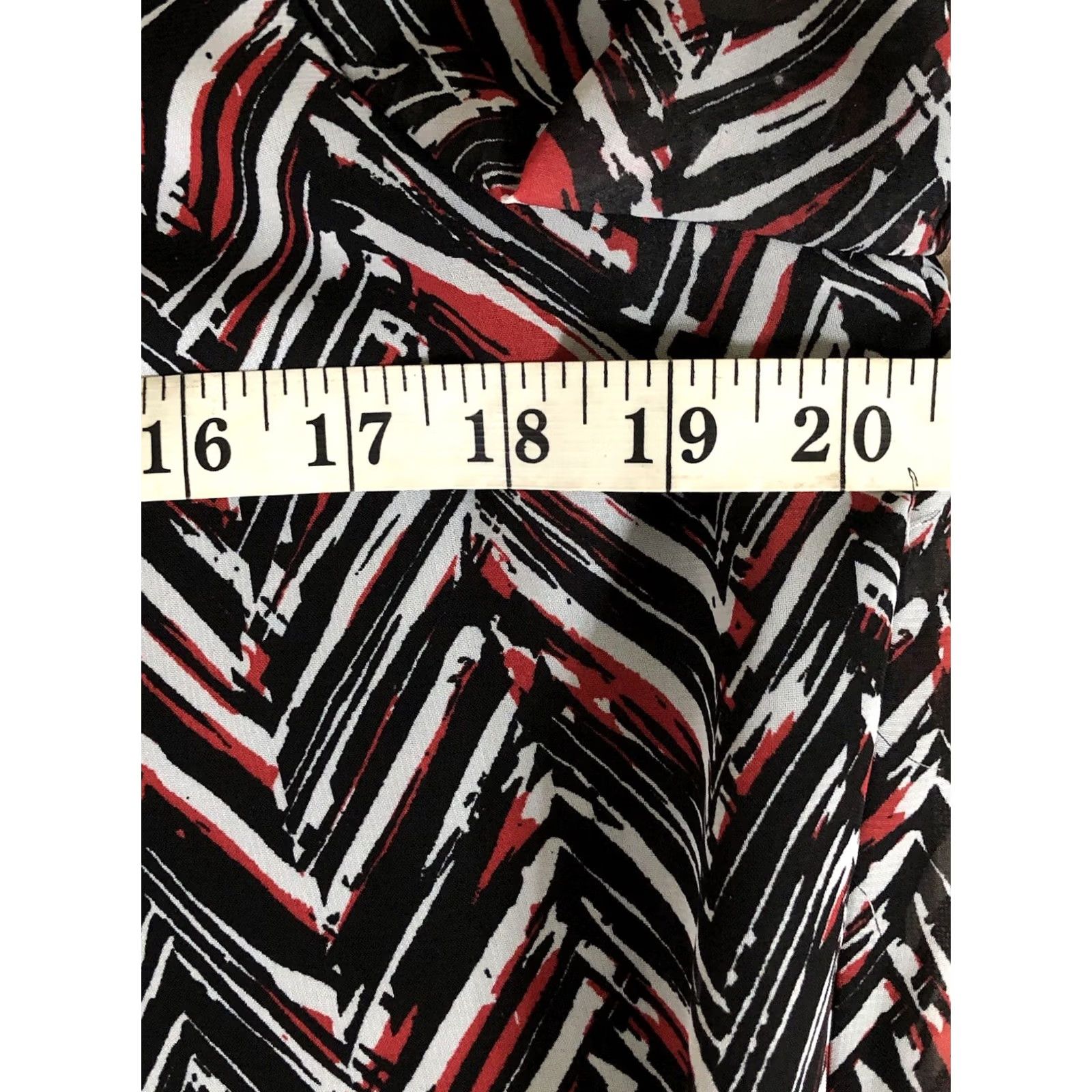 Vintage Anyx Chiffon L Blk/red Mod Geo cut out Neck Balloon Hi Lo Hem 3/4 sleeve Blouse Women XS-MLarge? Size L / US 10 / IT 46 - 4 Thumbnail