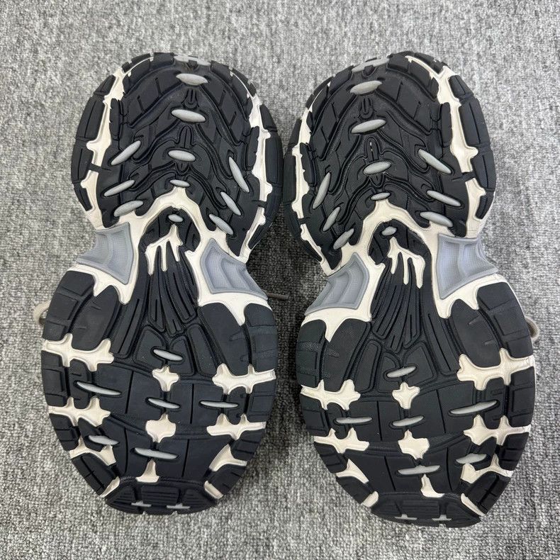 Balenciaga balenxiaga 6xl dad sneakers Size US 15 / EU 48 - 4 Thumbnail