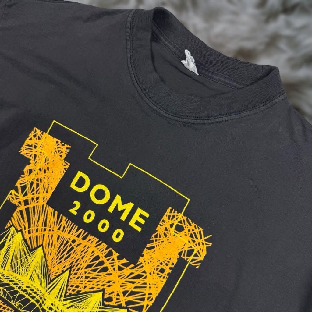 Vintage VTG Millenium Dome T-Shirt London Greenwich Y2K Black Large Mens S/S Crew Neck Cotton Graphic Print Size US L / EU 52-54 / 3 - 1 Thumbnail