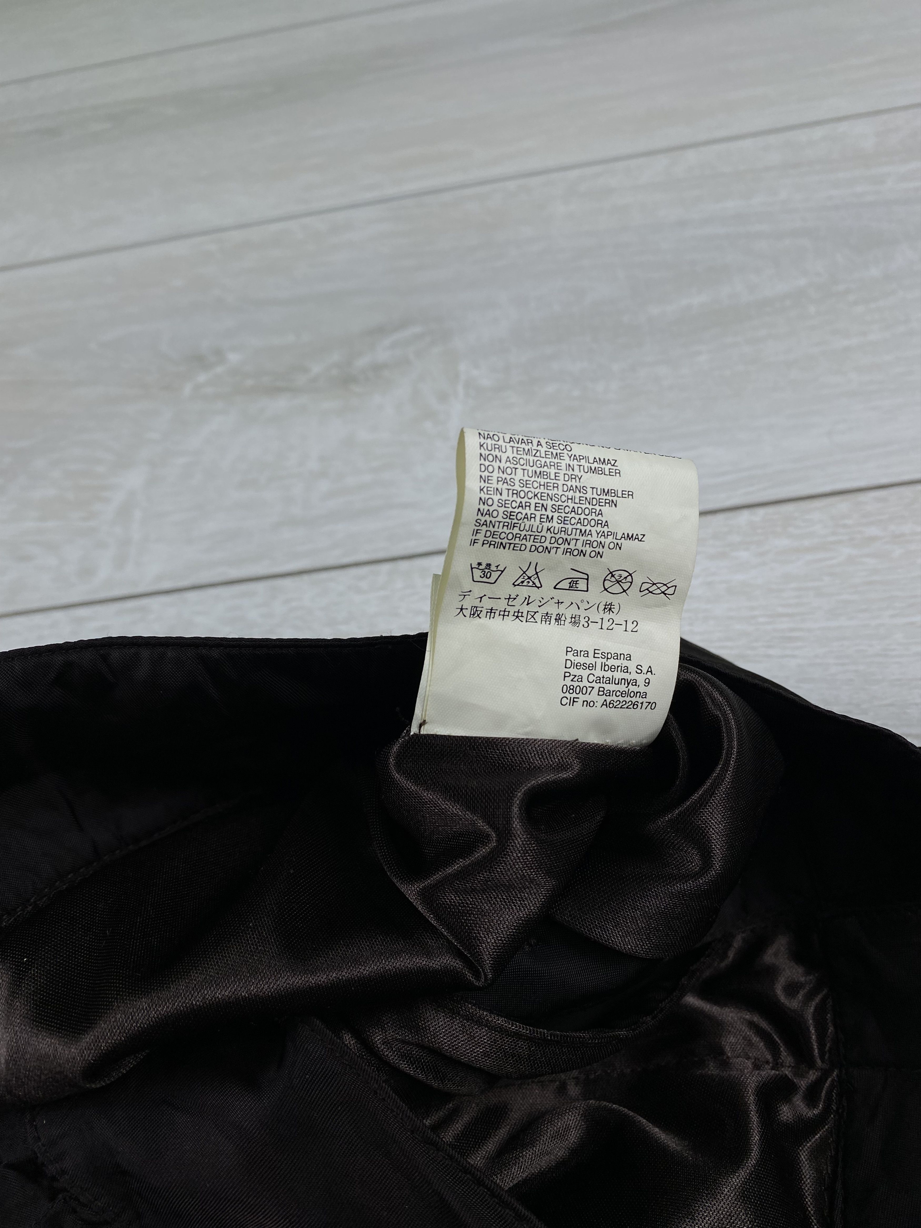 Diesel Vintage Diesel skirt in dark brown with a burnt-in pattern Size 26" / US 2 / IT 38 - 9 Thumbnail