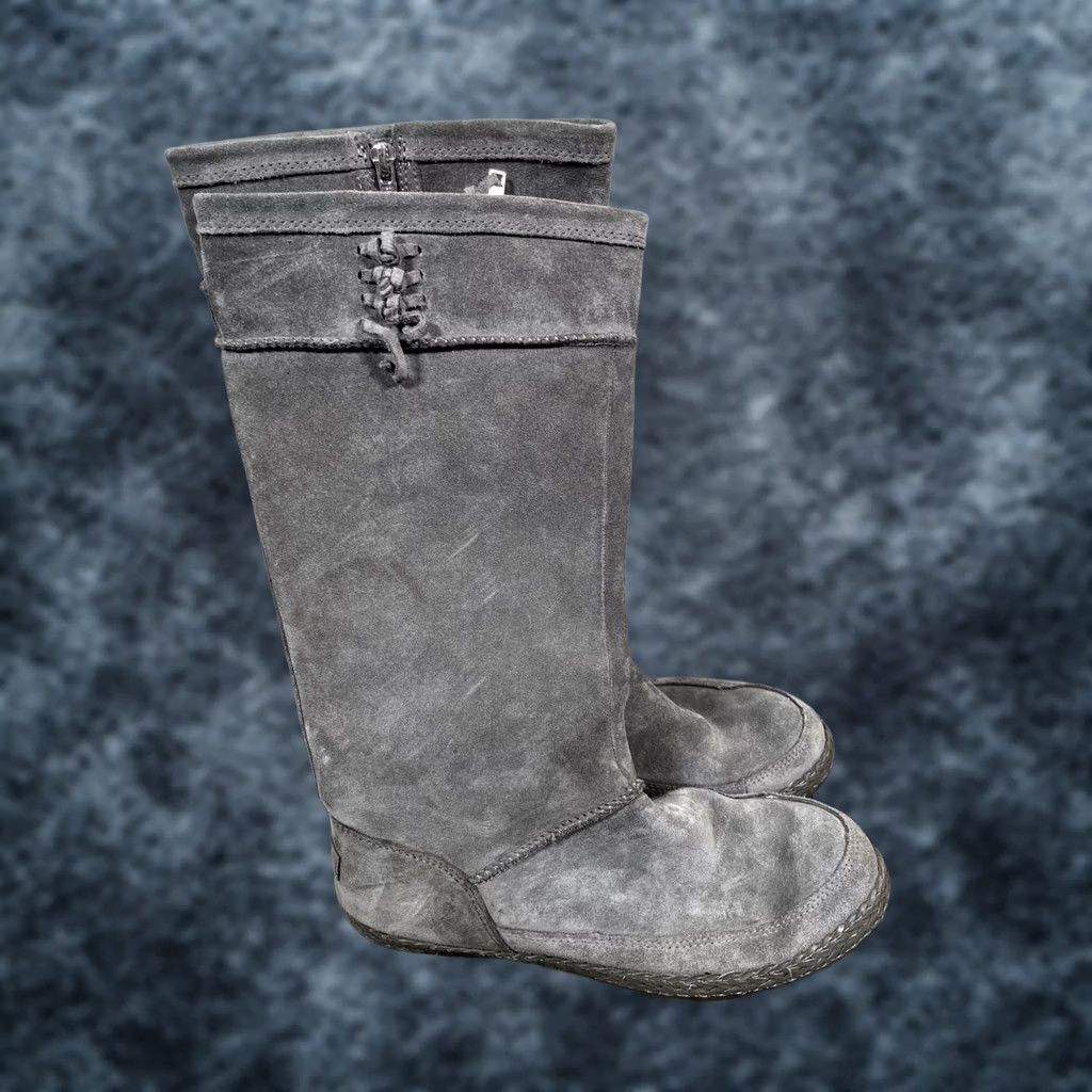 Ugg UGG Bootie Boots Suede Leather Gray 1106754 Womens Size 8.5 T Size US 9 / IT 39 - 1 Thumbnail