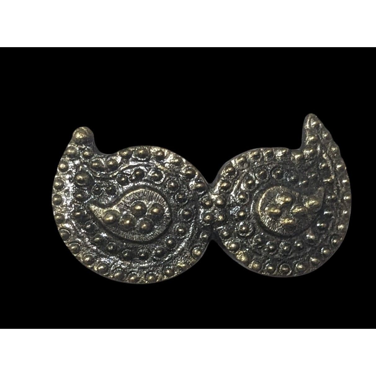 Other Vintage Traditional Textured Abstract Brooch Size ONE SIZE - 1 Thumbnail