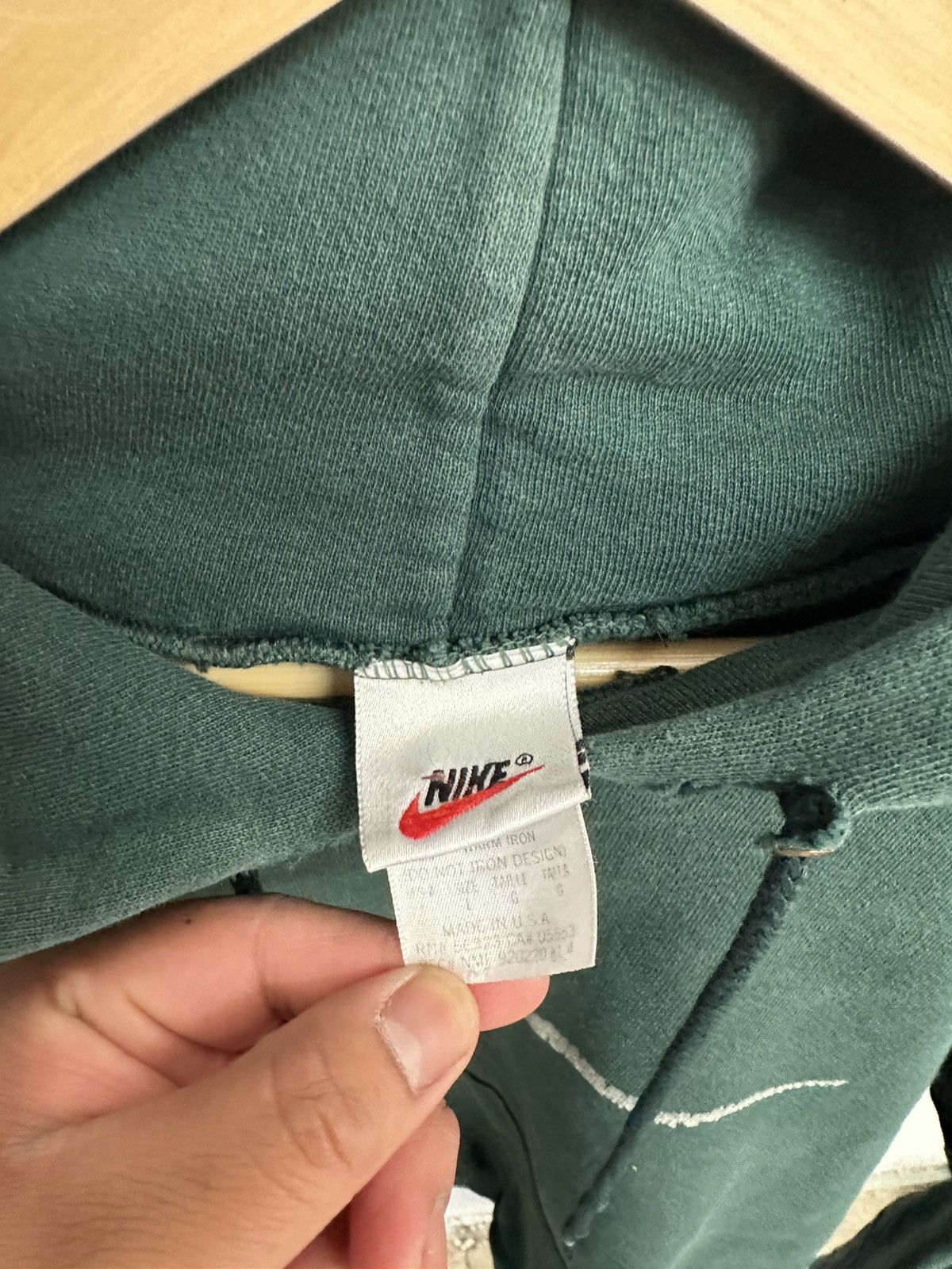 Nike 90s Nike green hoodie Size US L / EU 52-54 / 3 - 3 Thumbnail