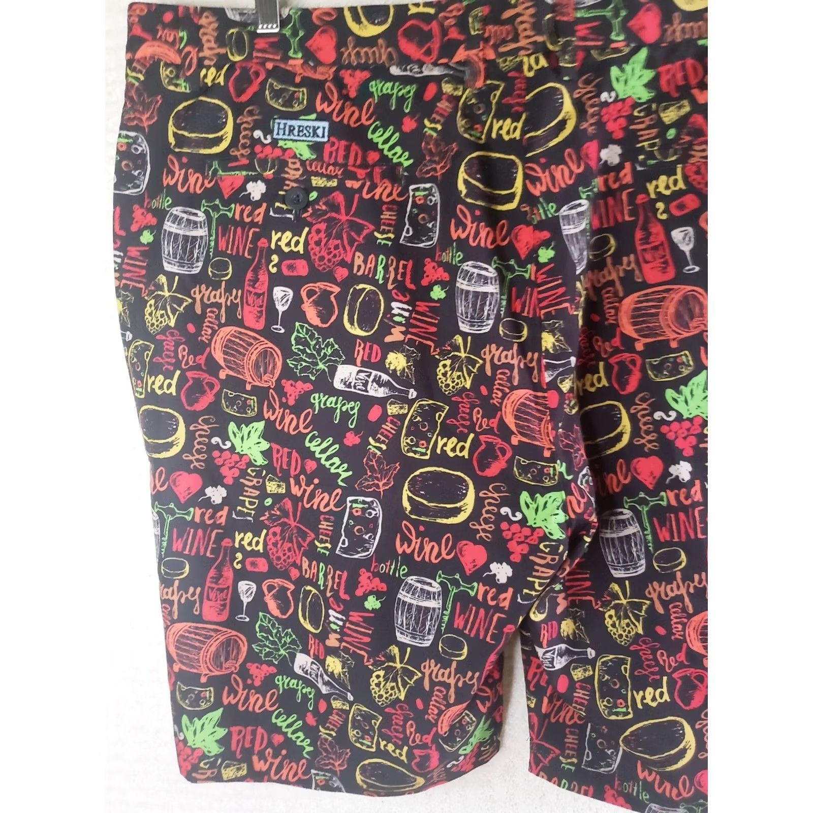 Vintage HRESKI Men’s Crazy Golf Shorts Wine & Cheese Theme Size 44 Inseam 10” NEW! Size US 44 / EU 60 - 7 Thumbnail