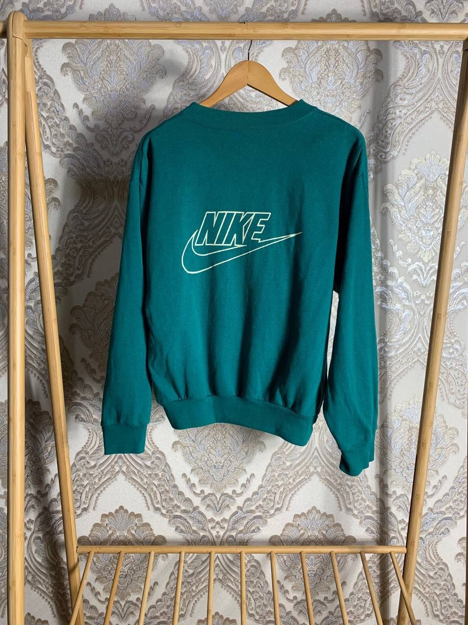 Nike VINTAGE NIKE BIG LOGO SWOOSH RETRO SWEATSHIRT USA Y2K 90s Size US M / EU 48-50 / 2 - 1 Thumbnail