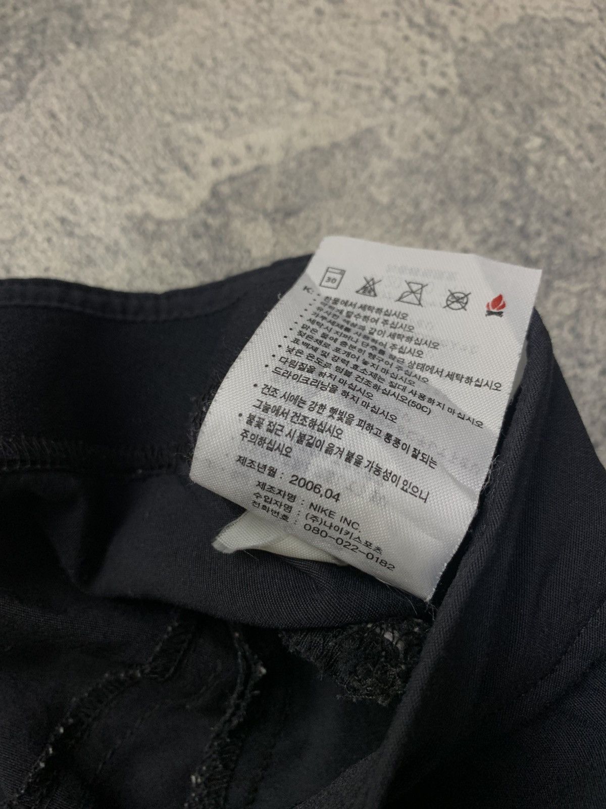 Nike ACG 🐍SOLD🐍 Y2k Nike ACG All Condition Gear Big Logo Shorts Size US 35 - 8 Thumbnail