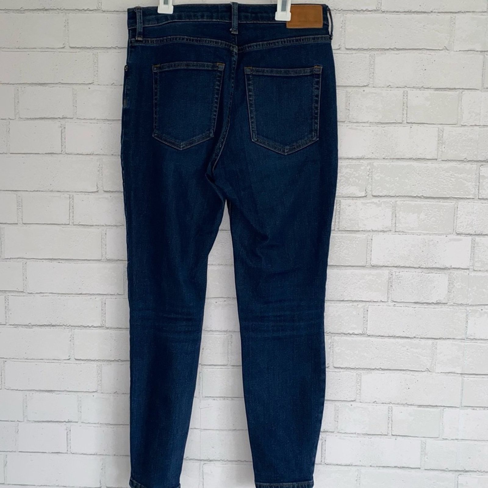 Everlane Everlane 28” High Rise Ankle Dark Blue Jeans EUC Size 28" / US 6 / IT 42 - 8 Thumbnail