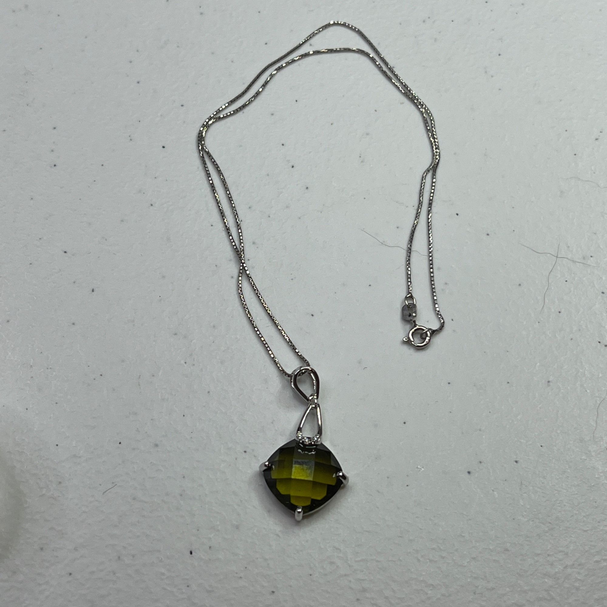 Designer Silver Women's Choker 16" Necklace, Green Faceted Pendant Size ONE SIZE - 6 Thumbnail