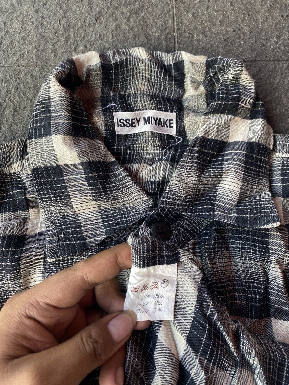 Issey Miyake 💸BINDING OFFER💸 ISSEY MIYAKE PLEATED PLAID UNIQUE FLANNEL Size US XL / EU 56 / 4 - 6 Thumbnail
