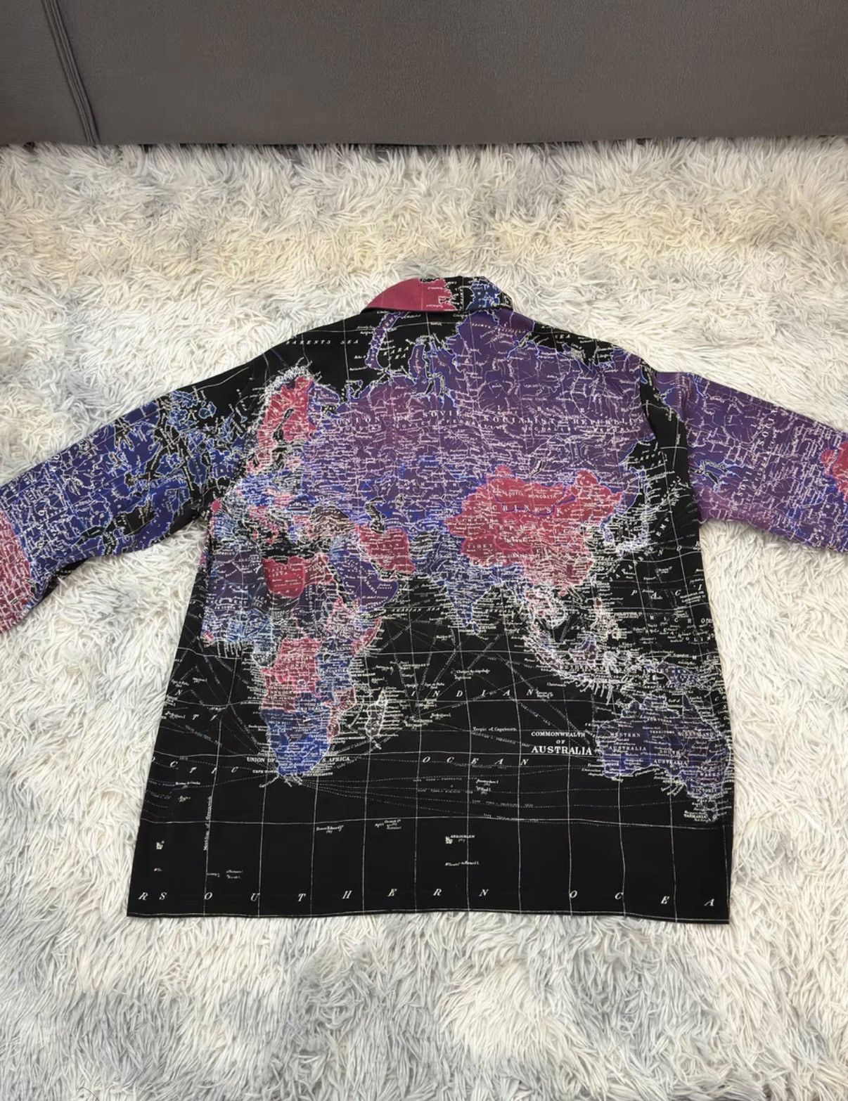 Lad Musician 【Lad Musician】Full-Print World Map Shirt Size US S / EU 44-46 / 1 - 4 Thumbnail