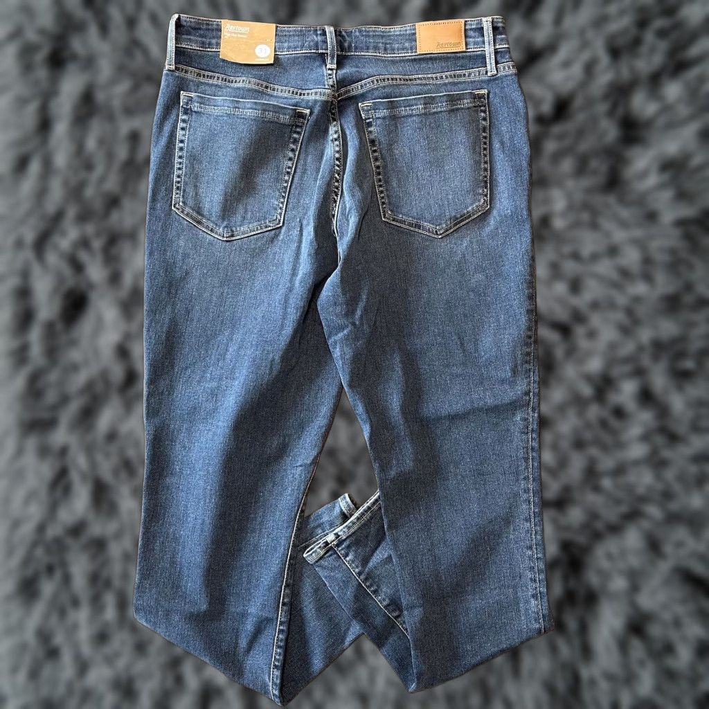 Vintage Revtown Jeans Women's High Rise Skinny 31R Medium Blue Stretch Denim 31x29 Size 24" / US 00 / IT 34 - 1 Thumbnail