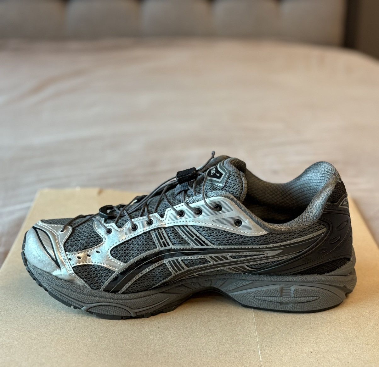 Asics UNAFFECTED × Asics Gel-Kayano 14 "Silver Moon" Size US 11 / EU 44 - 7 Thumbnail