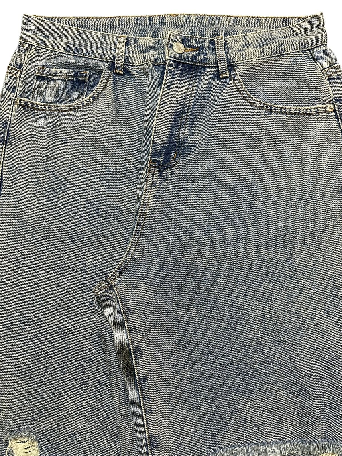 Japanese Brand Vintage Japanese Brand Blue Acid Wash Style Distressed Baggy Size US 32 / EU 48 - 4 Thumbnail