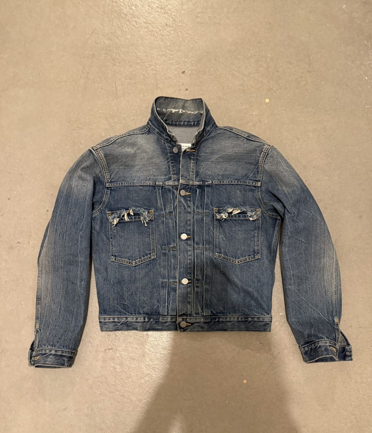 Maison Margiela Maison Margiela Distressed Trucker Size US S / EU 44-46 / 1 - 1 Thumbnail
