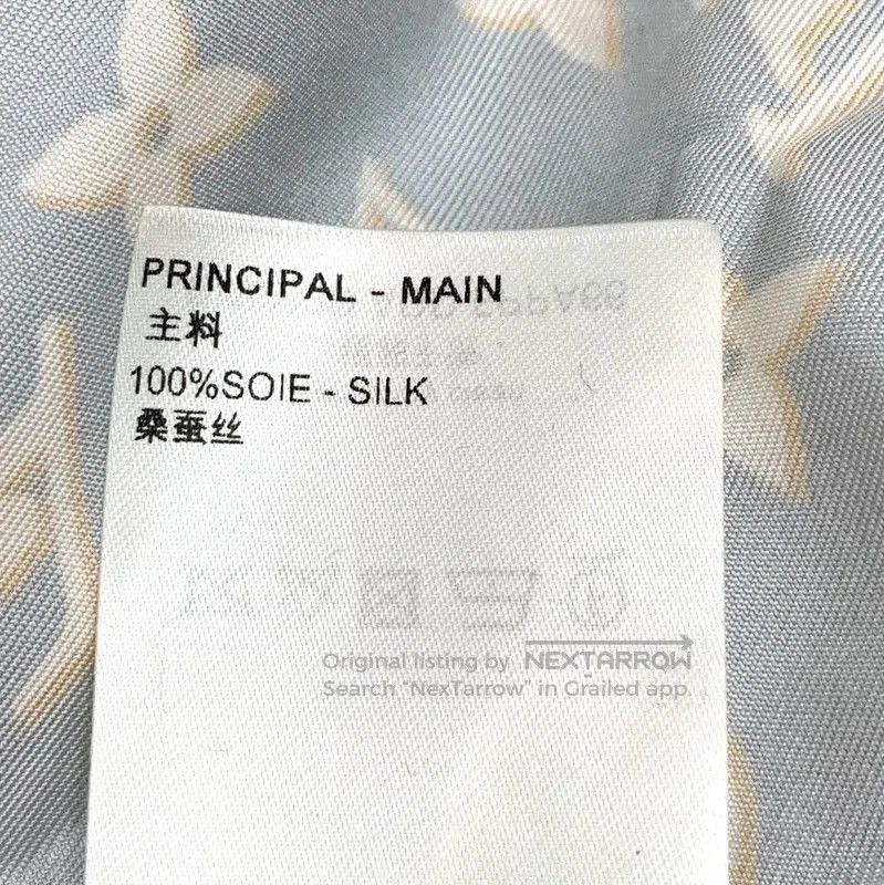 Other Louis Vuitton Light Blue Silk Women's Shorts . Size 22" - 8 Thumbnail