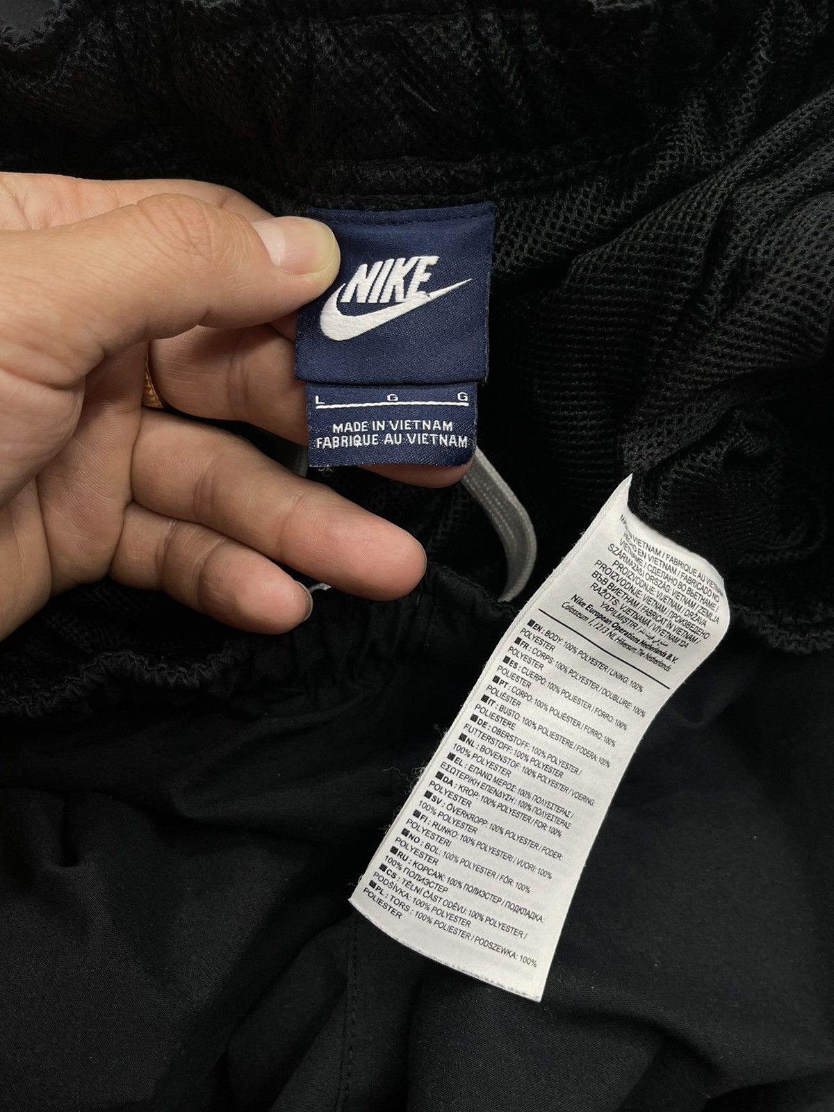 Nike Vintage Nike Nylon Black Sweatpants Double Big Logo Swoosh Size US 34 / EU 50 - 10 Thumbnail