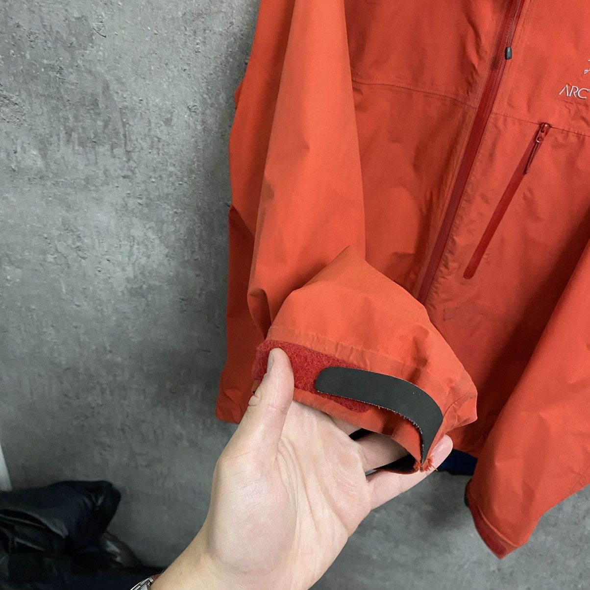 Arc'teryx Men's Arcteryx Beta Gore-Tex Jacket Size US L / EU 52-54 / 3 - 10 Thumbnail