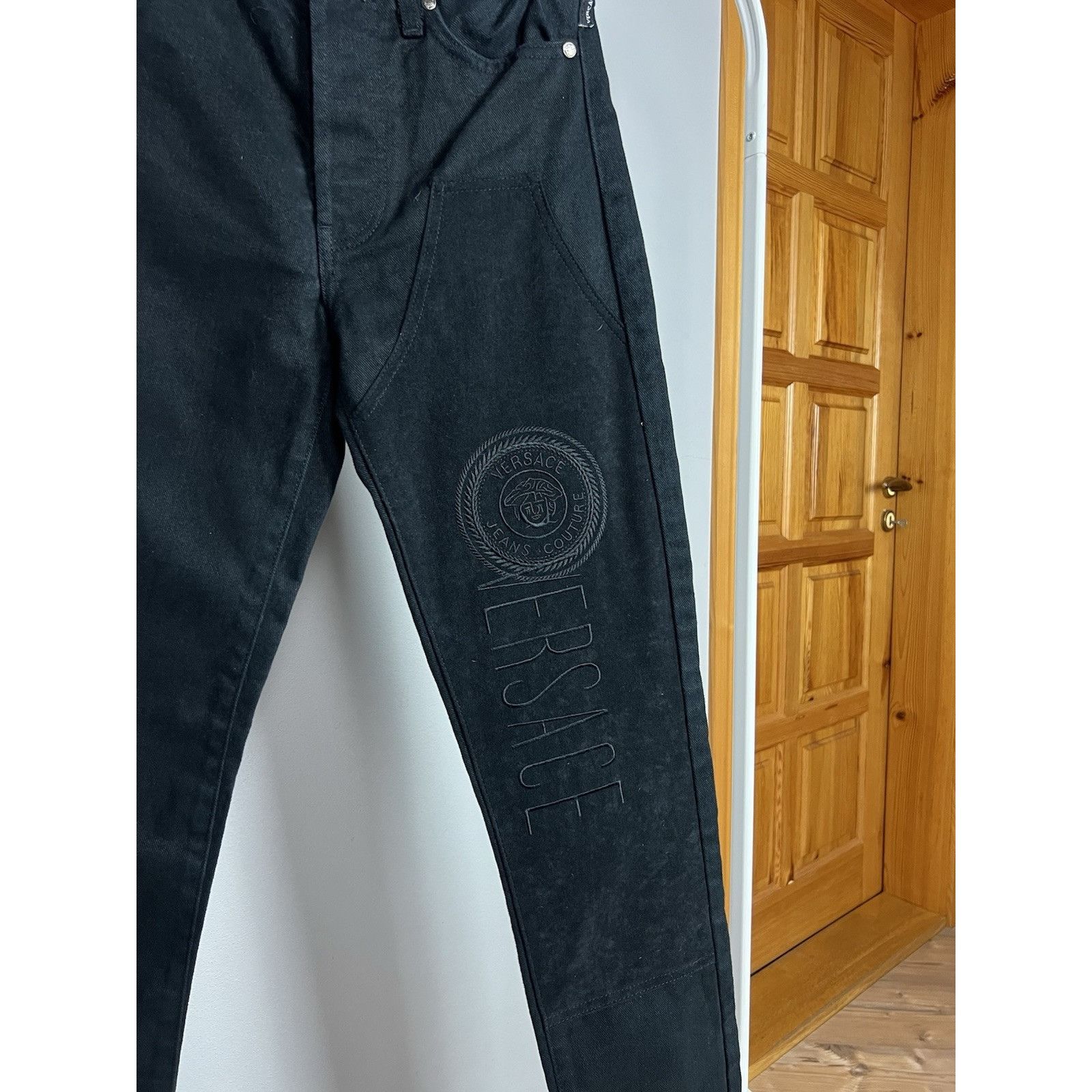 Versace Jeans Couture MINT! Versace Big Logo Vtg Women`s Moms Black Oversized Jean Size 26" / US 2 / IT 38 - 3 Thumbnail