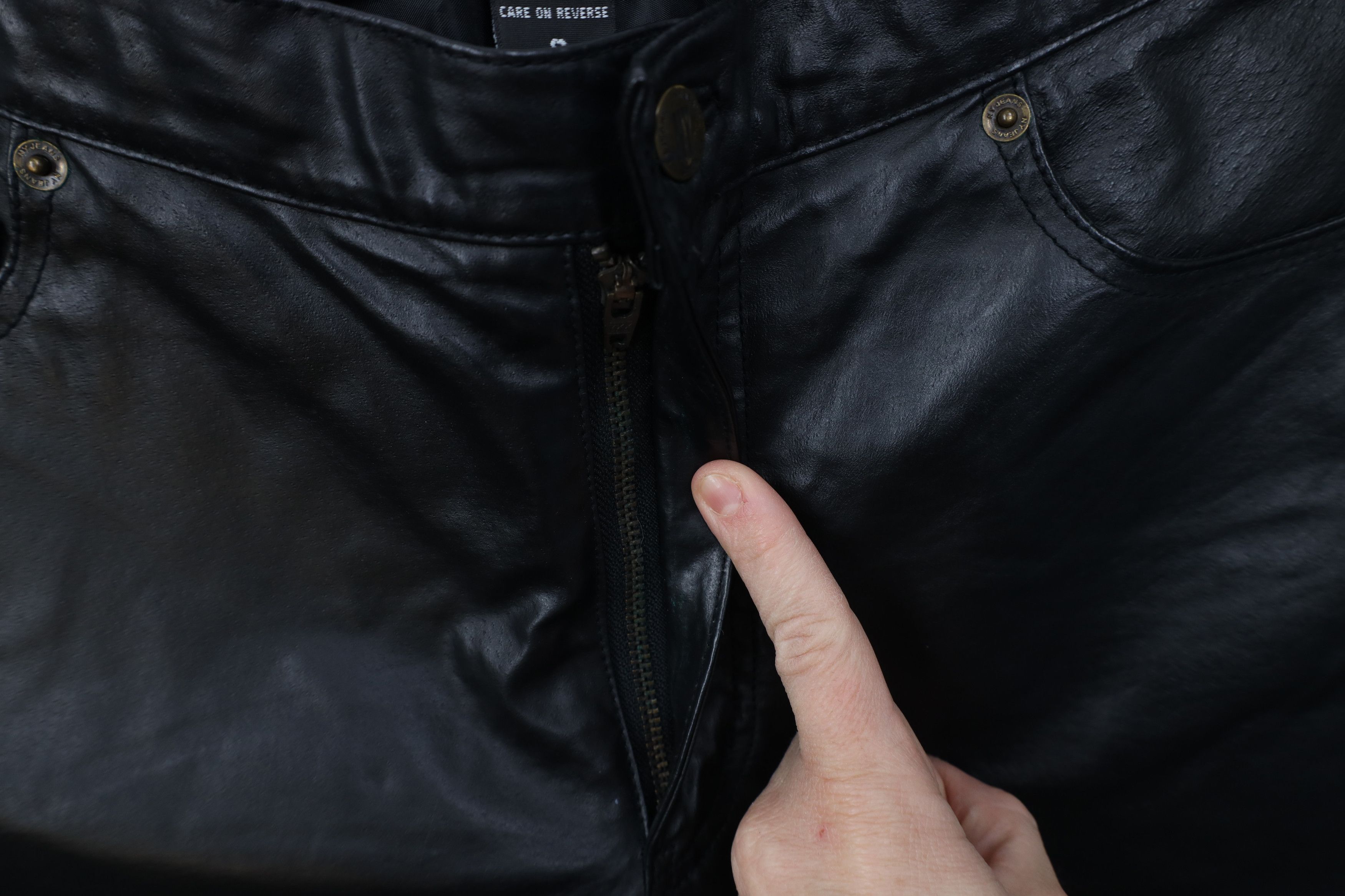 Vintage Vintage 90s Streetwear Leather Straight Leg Pants Black Size 30" / US 8 / IT 44 - 6 Thumbnail