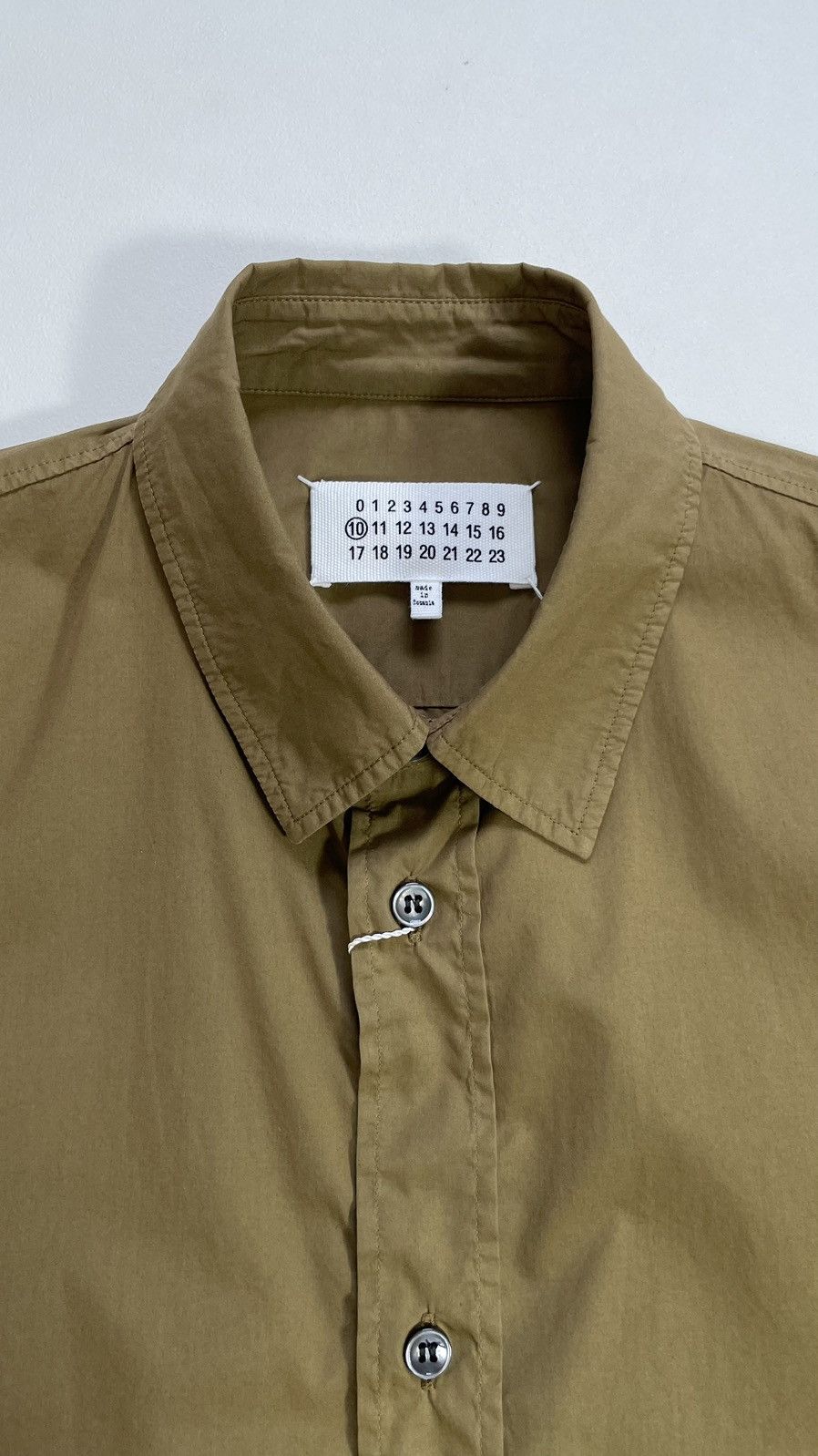 Maison Margiela A/W 17 ‘Olive Shimmer’ Cotton Shirt Size US M / EU 48-50 / 2 - 3 Thumbnail