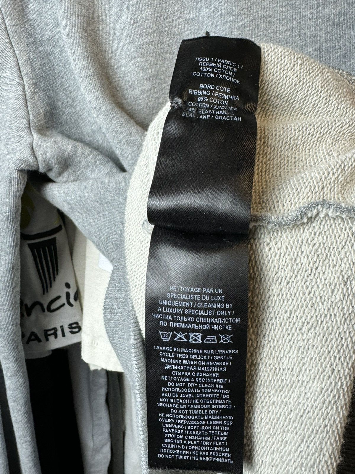 Balmain Balmain Paris Logo Crewneck Sweatshirt - Large Size US L / EU 52-54 / 3 - 7 Thumbnail