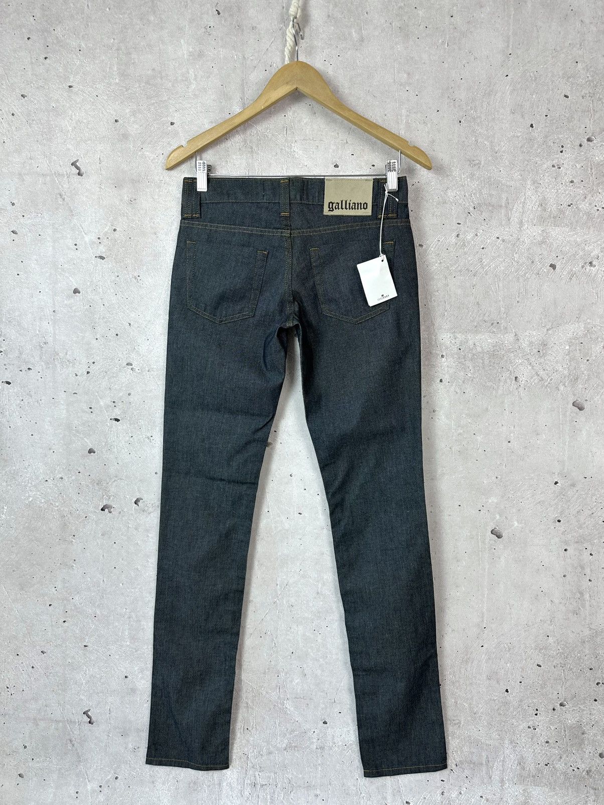 John Galliano NWT Galliano Vintage Made in Italy Dark Grey Women’s Jeans Size 26" / US 2 / IT 38 - 1 Thumbnail