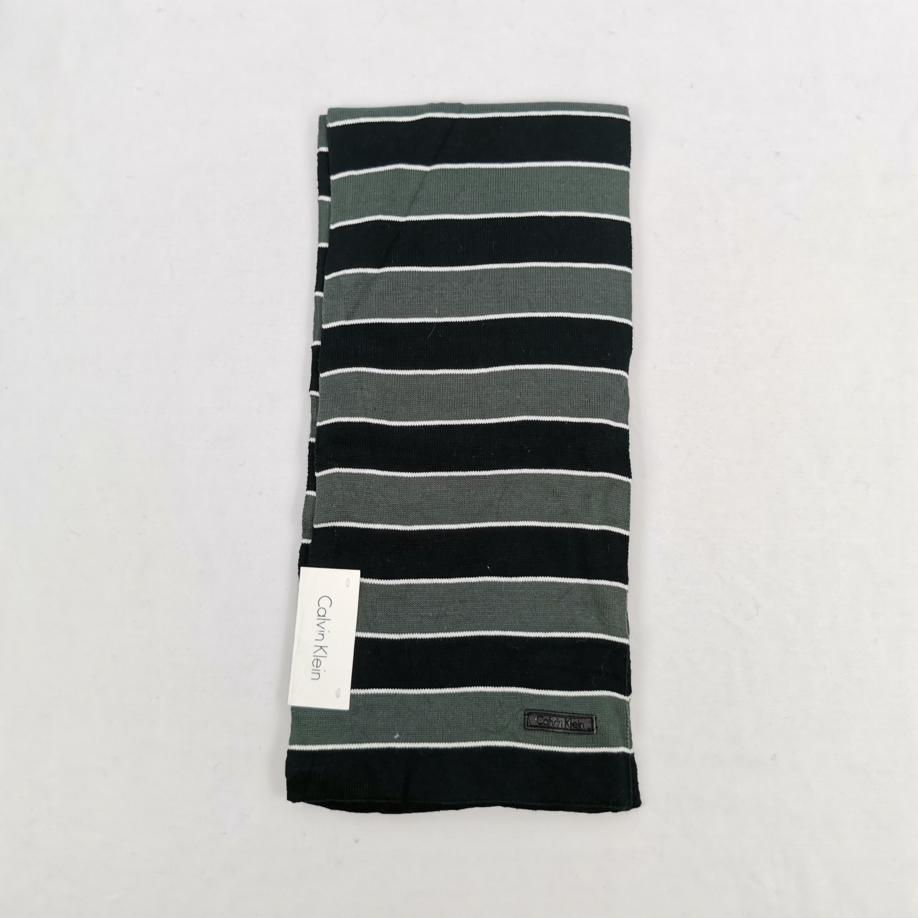 Calvin Klein Vintage Calvin Klein Scarf Striped Neckwear Winter Scarves Size ONE SIZE - 2 Thumbnail