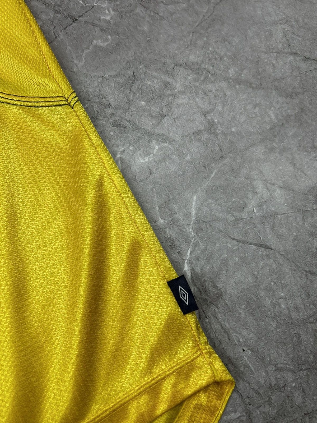Umbro Chelsea Umbro 1997/1999 jersey vintage soccer retro home Size US XL / EU 56 / 4 - 6 Thumbnail
