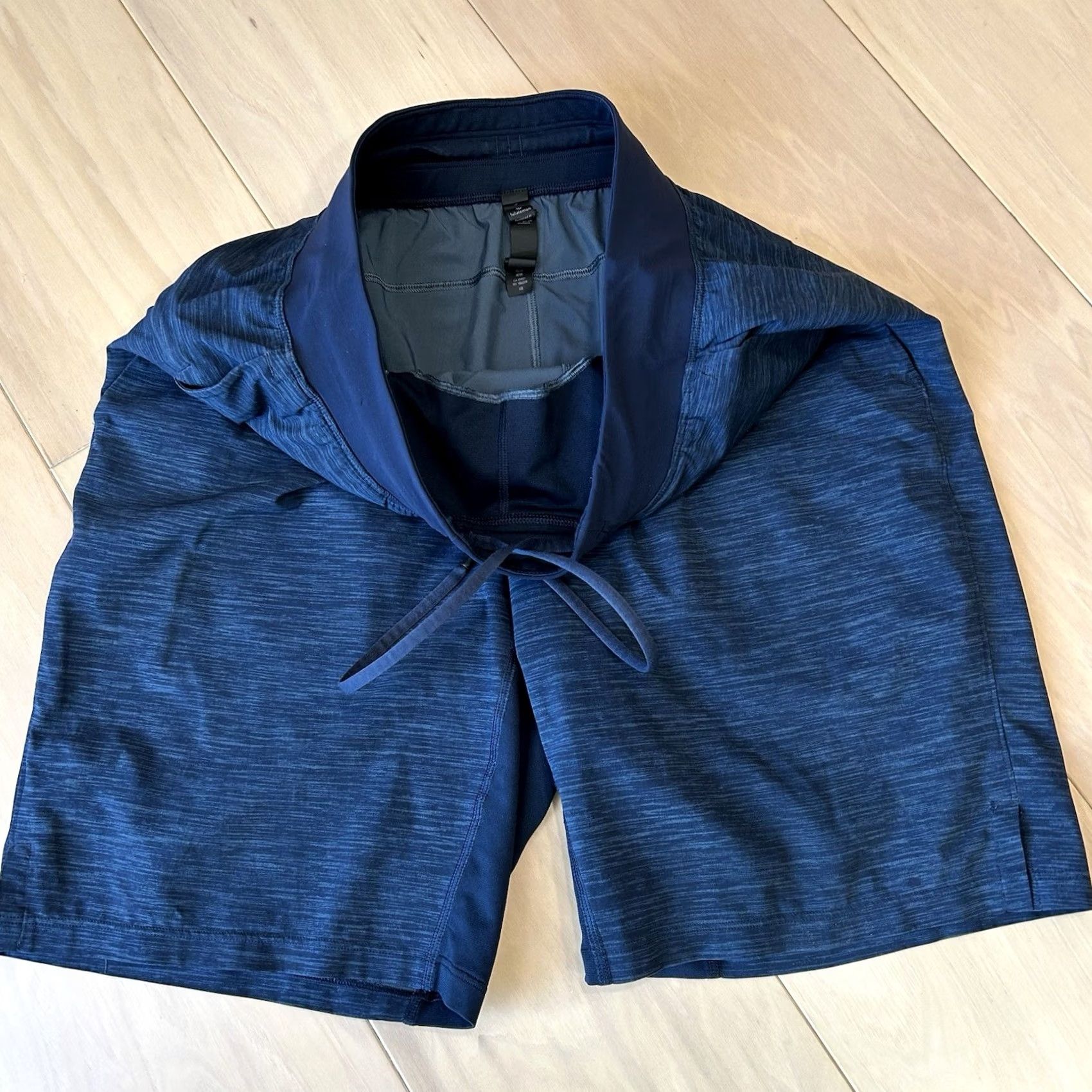Lululemon Lululemon T.H.E. Shorts Blue Linerless 9" Inseam Mens Small Athletic Sports Modern Geometric Lightweight Breathable Drawstring Waist Elastic 31-33 Size US 29 - 2 Thumbnail