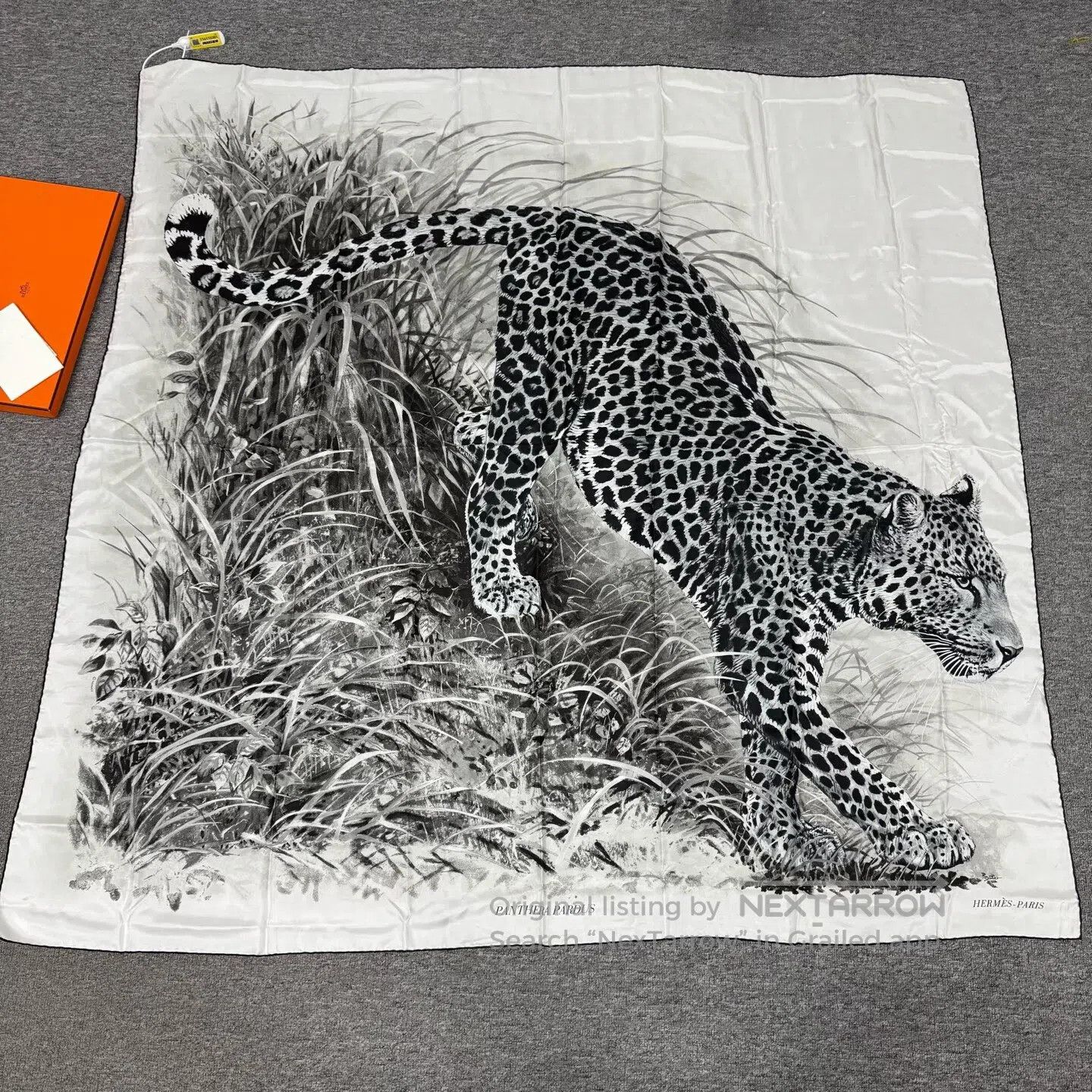 Hermes Hermes Panthera Pardus leopard pattern Silk square scarf| Size ONE SIZE - 1 Thumbnail