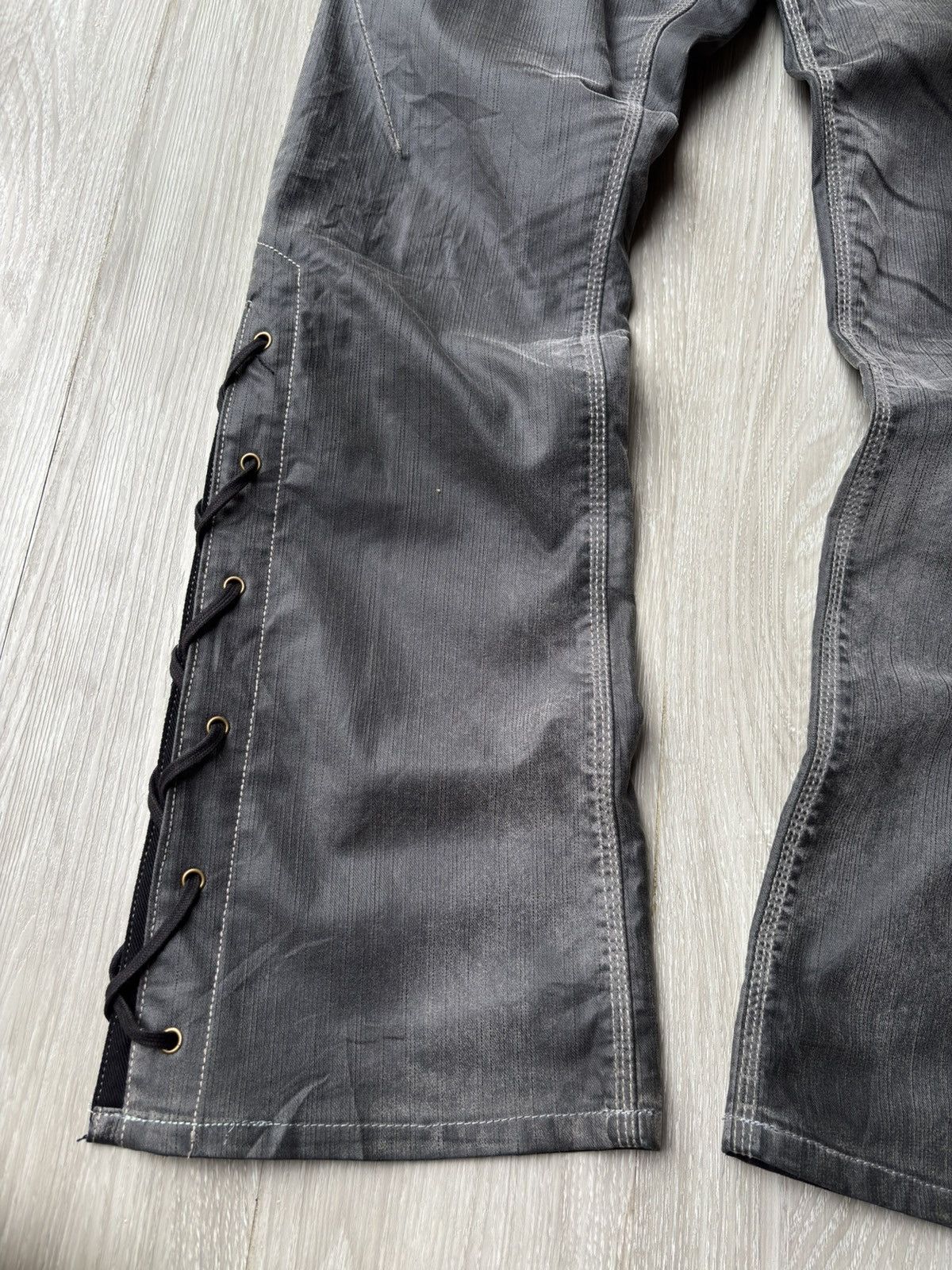 Japanese Brand SEMANTIC DESIGN waxed lace-up flare jeans Size US 27 - 5 Thumbnail