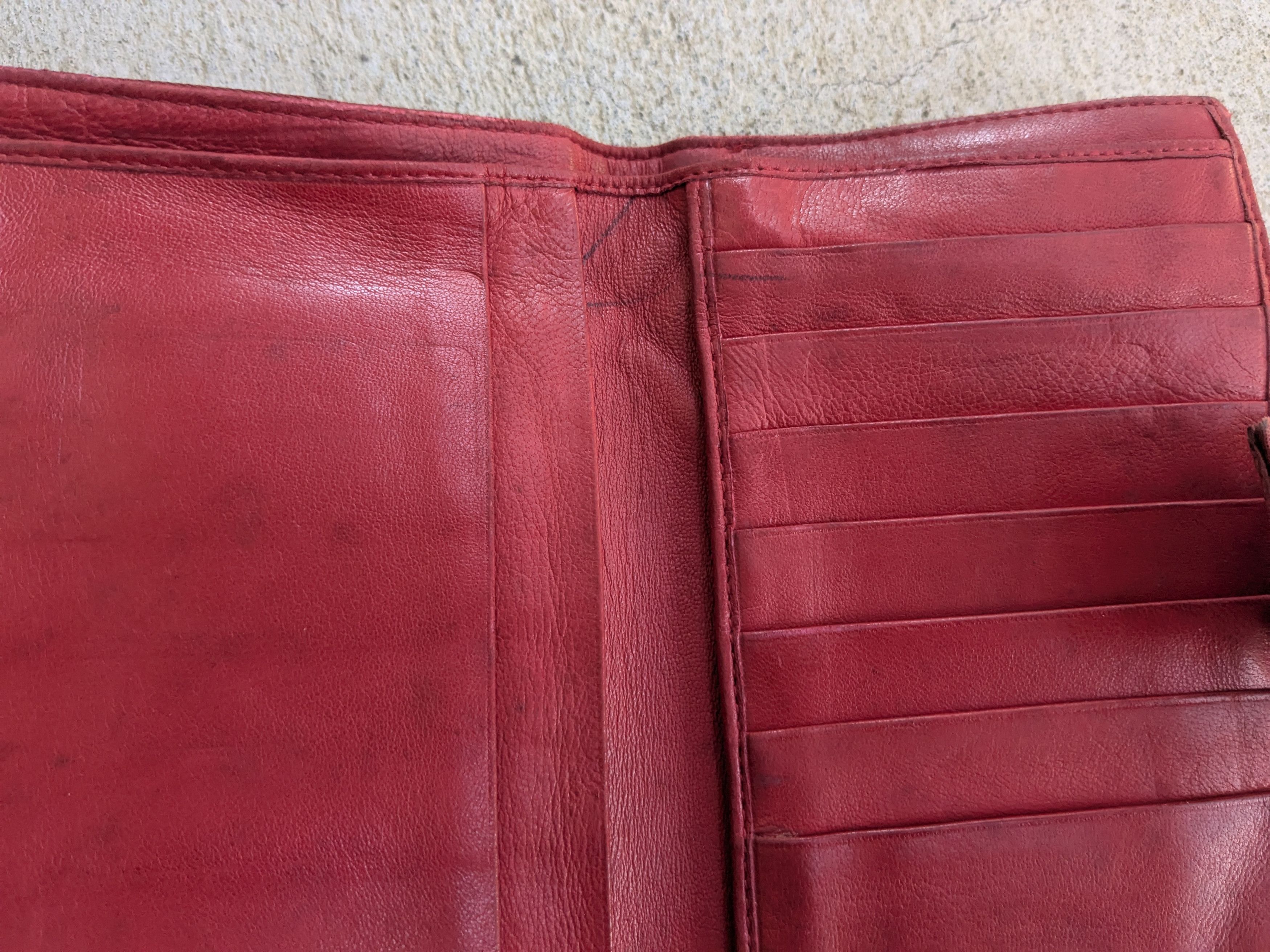 Prada Prada Wallet Red Quilted Nylon Leather Bifold Cardholder Y2K Size ONE SIZE - 9 Thumbnail