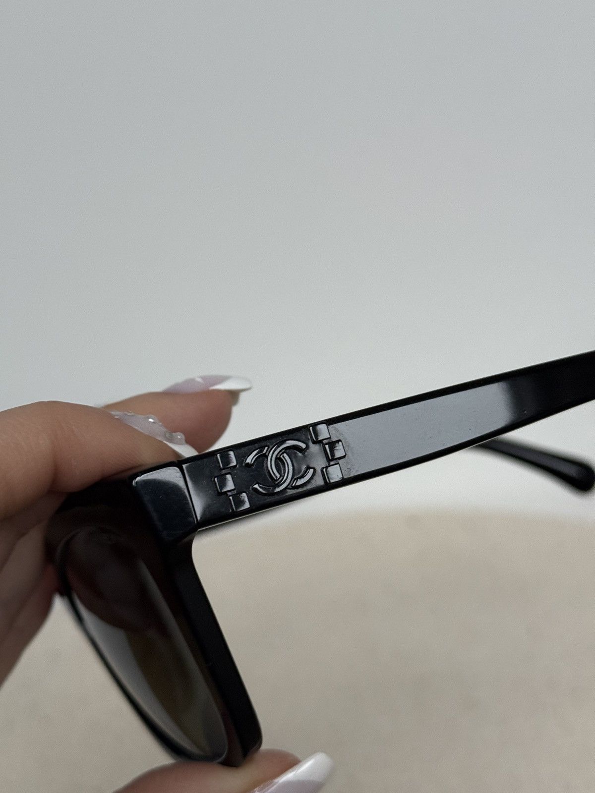Chanel Chanel CC 5313 Black Butterfly Signature Sunglasses Size ONE SIZE - 4 Thumbnail