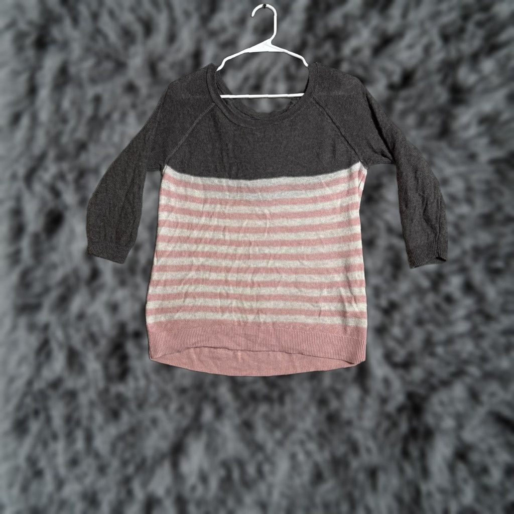 American Eagle Outfitters American Eagle Sweater Womens Small Grunge Preppy Academia Warm Cozy Grandpacore Size S / US 4 / IT 40 - 1 Thumbnail