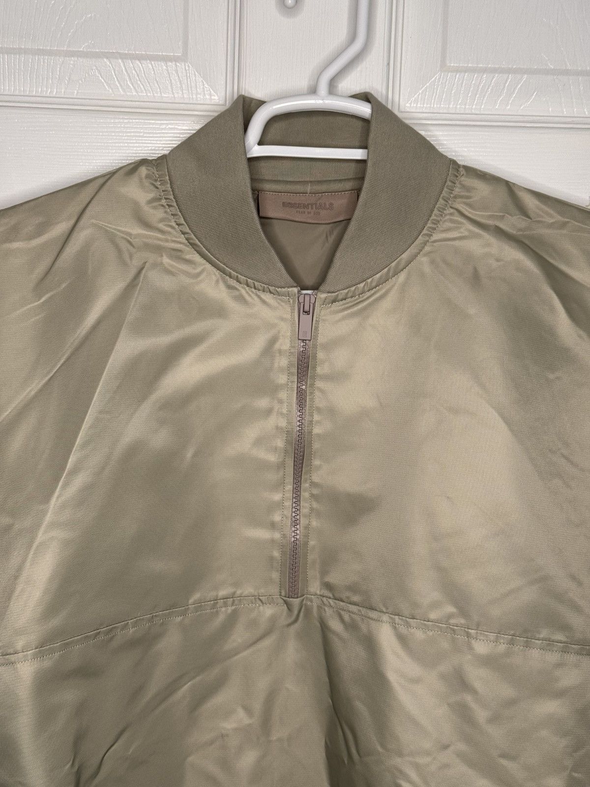 Fear of God Fear of God ESSENTIALS Nylon 1/4 Zip Size US XL / EU 56 / 4 - 5 Thumbnail