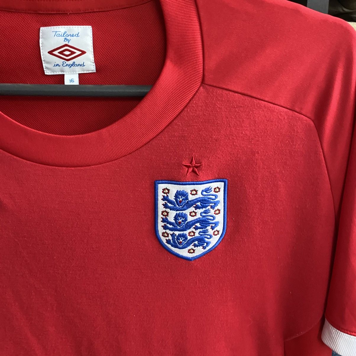 Umbro Vintage Umbro England National Soccer Jersey size 16 Size XXL / US 16-18 / IT 52-54 - 3 Thumbnail