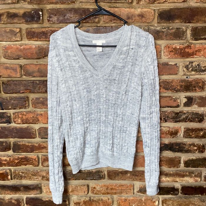 H&M H&M Gray Cable Knit V-Neck Pullover Long Sleeve Sweater XS