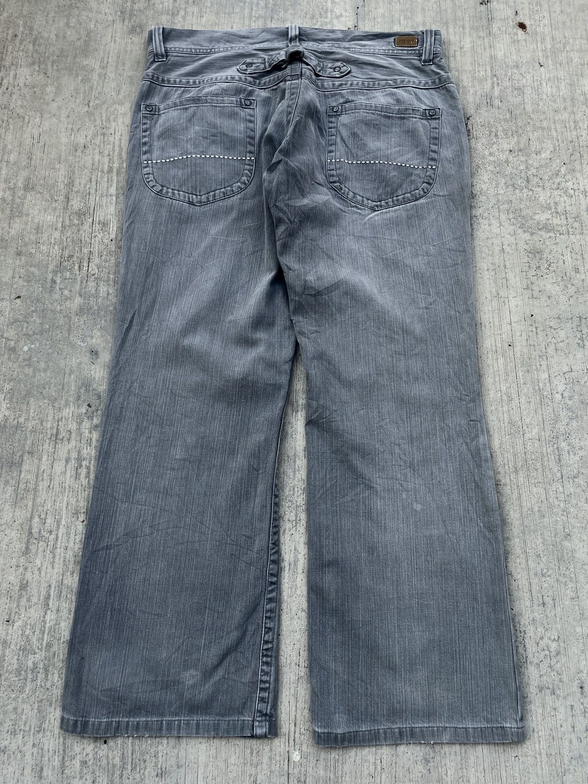 Japanese Brand 2000s JAPANESE BRAND NICOLE CLUB FOR MEN BUCKLE BACK JEANS Size US 33 - 1 Thumbnail