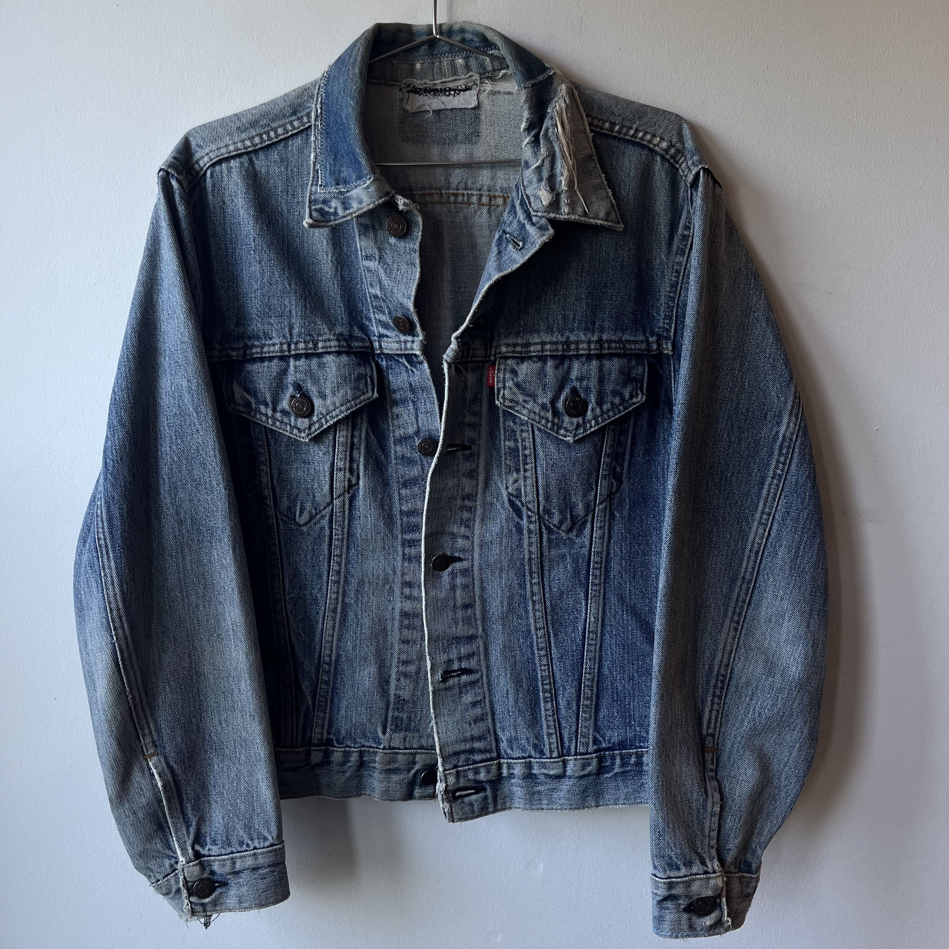 Levi's × Levi's Vintage Clothing Repaired Vintage Levi’s Denim Jacket Thrashed Size US M / EU 48-50 / 2 - 11 Thumbnail