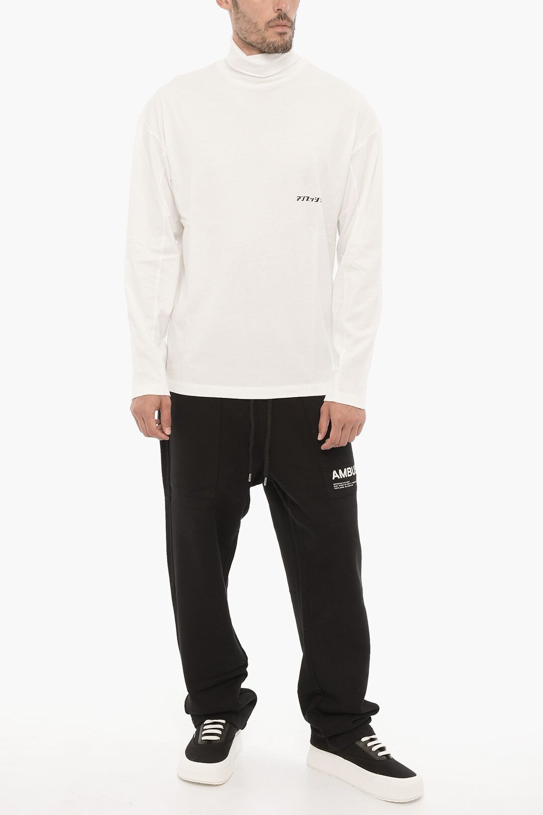 og1mm0925 Long Sleeved Turtleneck T-Shirt in White
