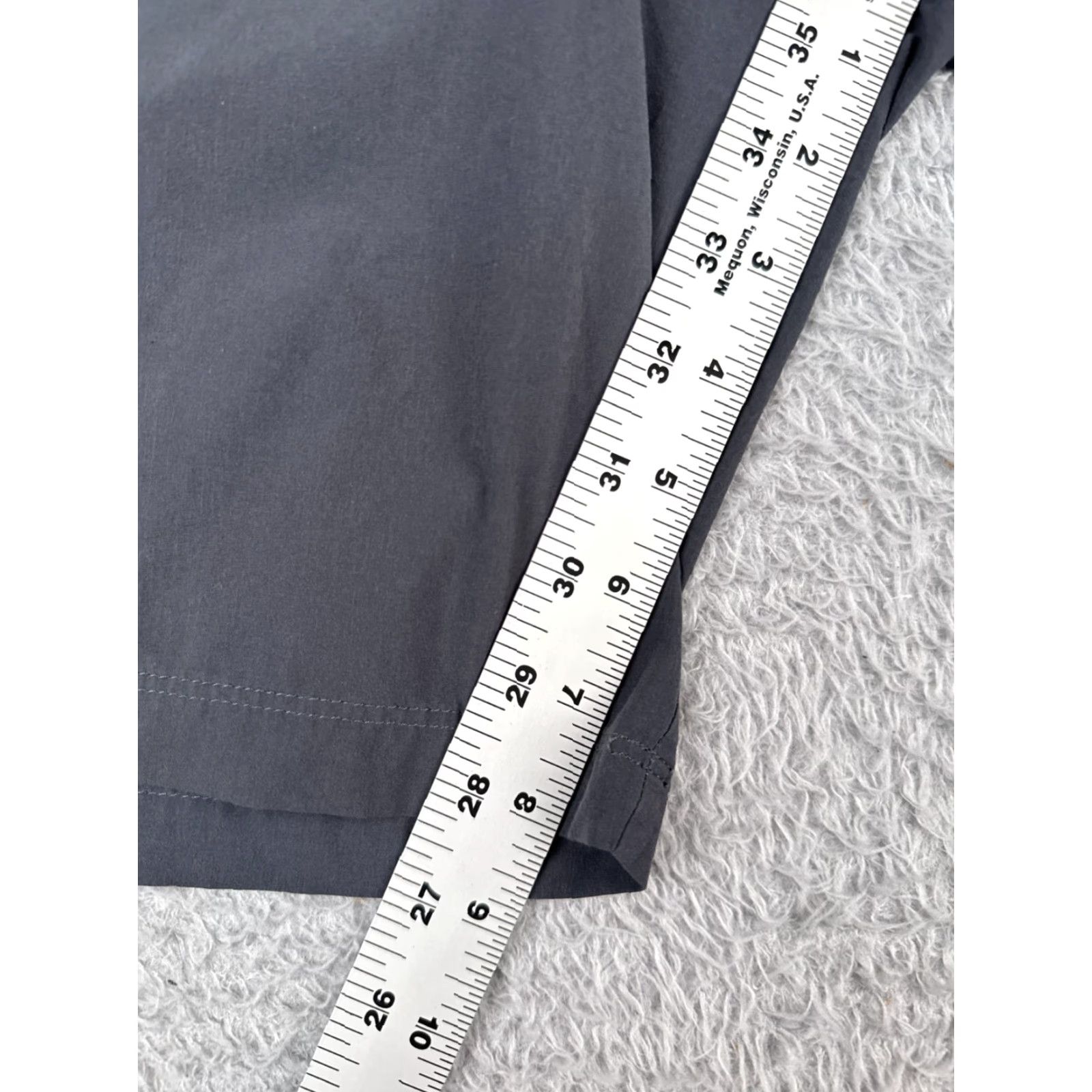 Quiksilver Reebok Shorts Mens Extra Large Gray Sweat Elastic Waist Polyester Blend 8" Beach Size US 33 - 7 Thumbnail