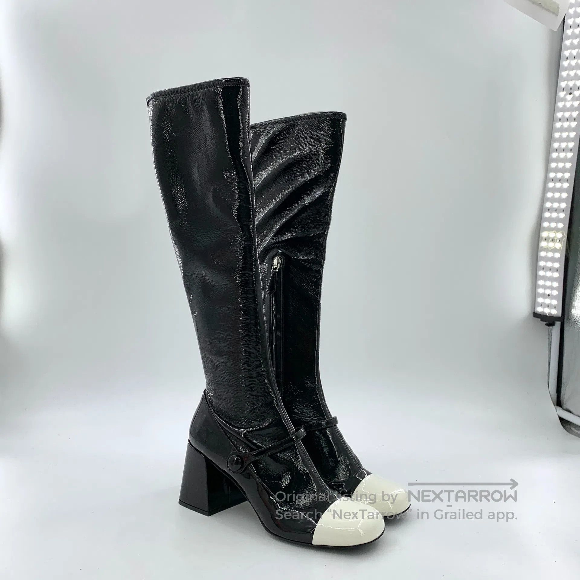 Miu Miu Miu Miu Black round toe patent leather thick heel high boo Size US 5.5 / IT 35.5 - 2 Thumbnail