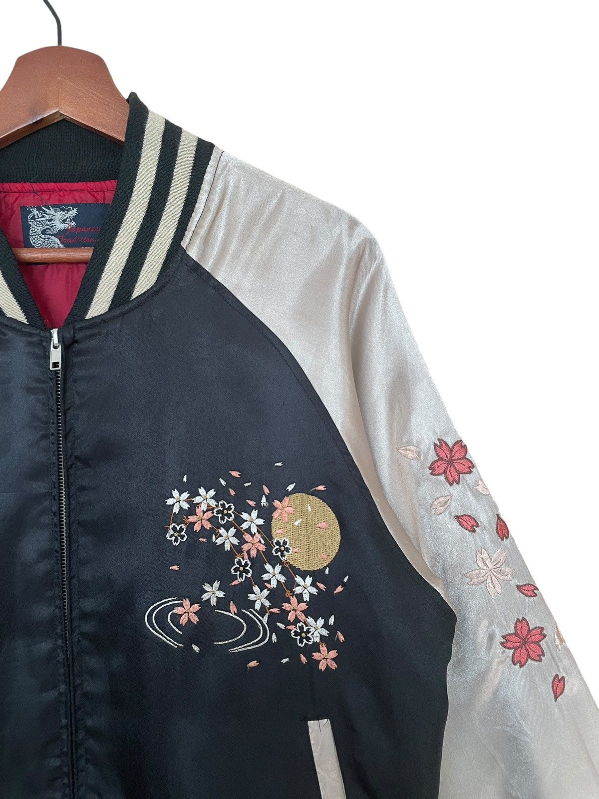 Japanese Brand Vintage Japanese Brand Sukajan Jacket 1990s Size US L / EU 52-54 / 3 - 9 Thumbnail