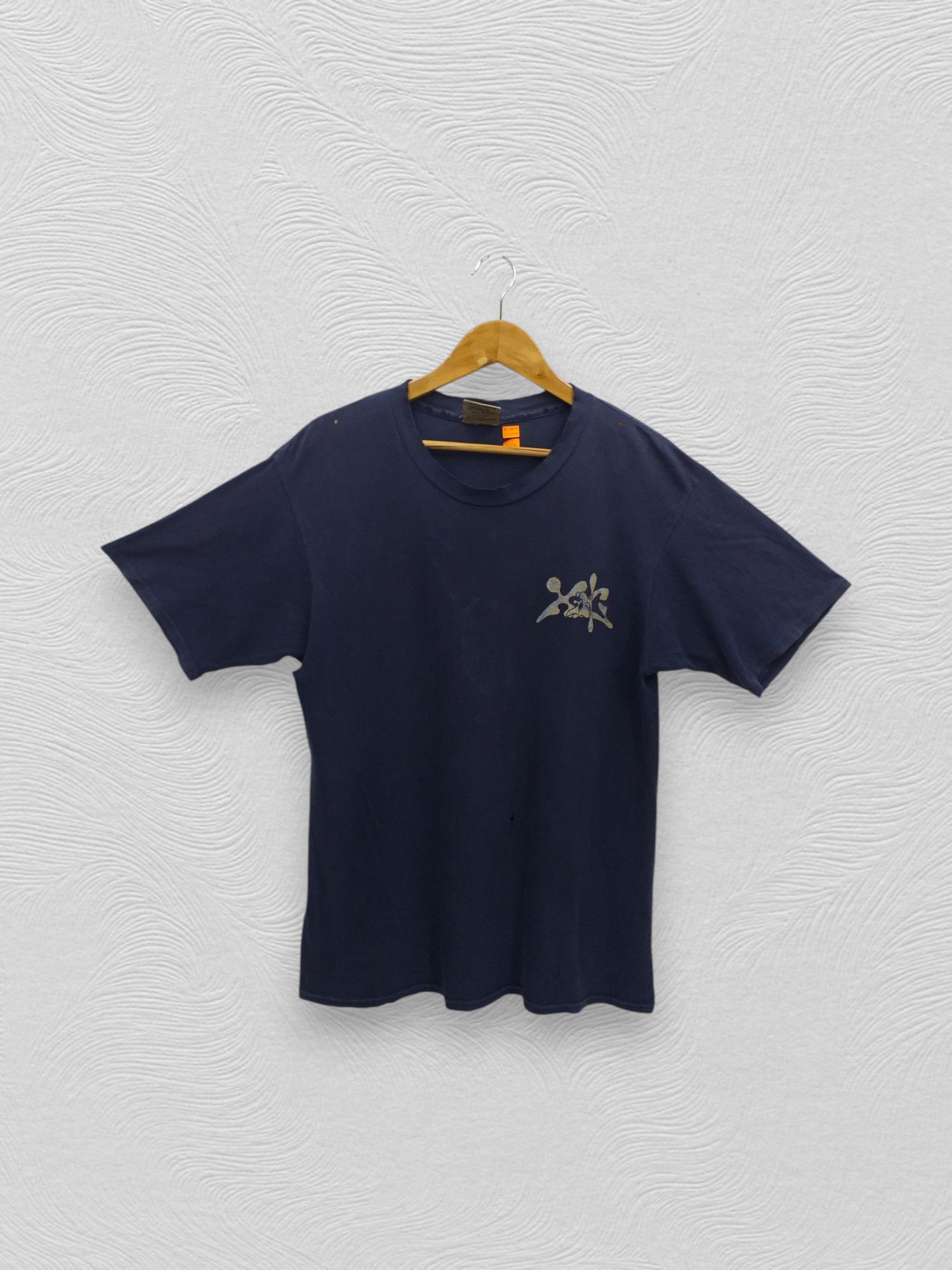 Vintage Vintage 90's Alien Xing Medium T-Shirt -C046 Size US M / EU 48-50 / 2 - 2 Thumbnail