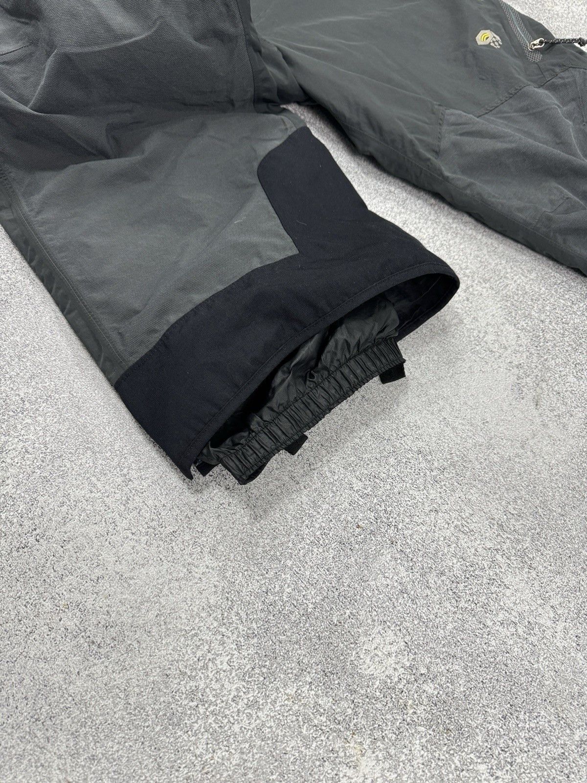 Mountain Hardwear Mountain Hardwear Primaloft Insulated SKI Snowboard Pants Size US 32 / EU 48 - 6 Thumbnail