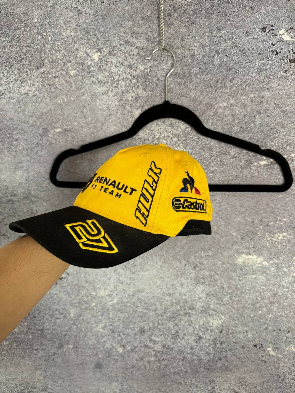 Formula 1 × Le Coq Sportif × Vintage Castrol Hulk Cap Double Pilote Renault 3 27 F1 Team Riccardo Size ONE SIZE - 11 Thumbnail