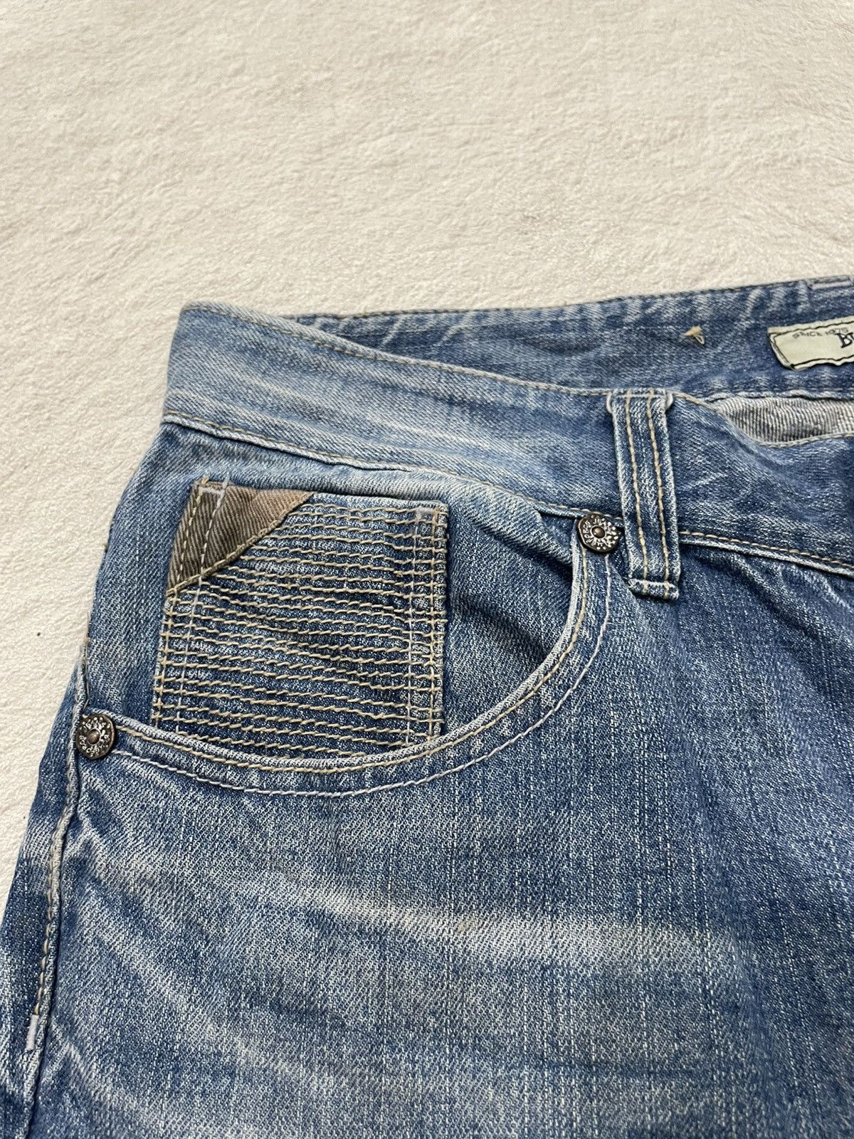 Japanese Brand 2000s Blueforce Distressed Denim Dirty Washed Y2K Japan Size US 35 - 6 Thumbnail