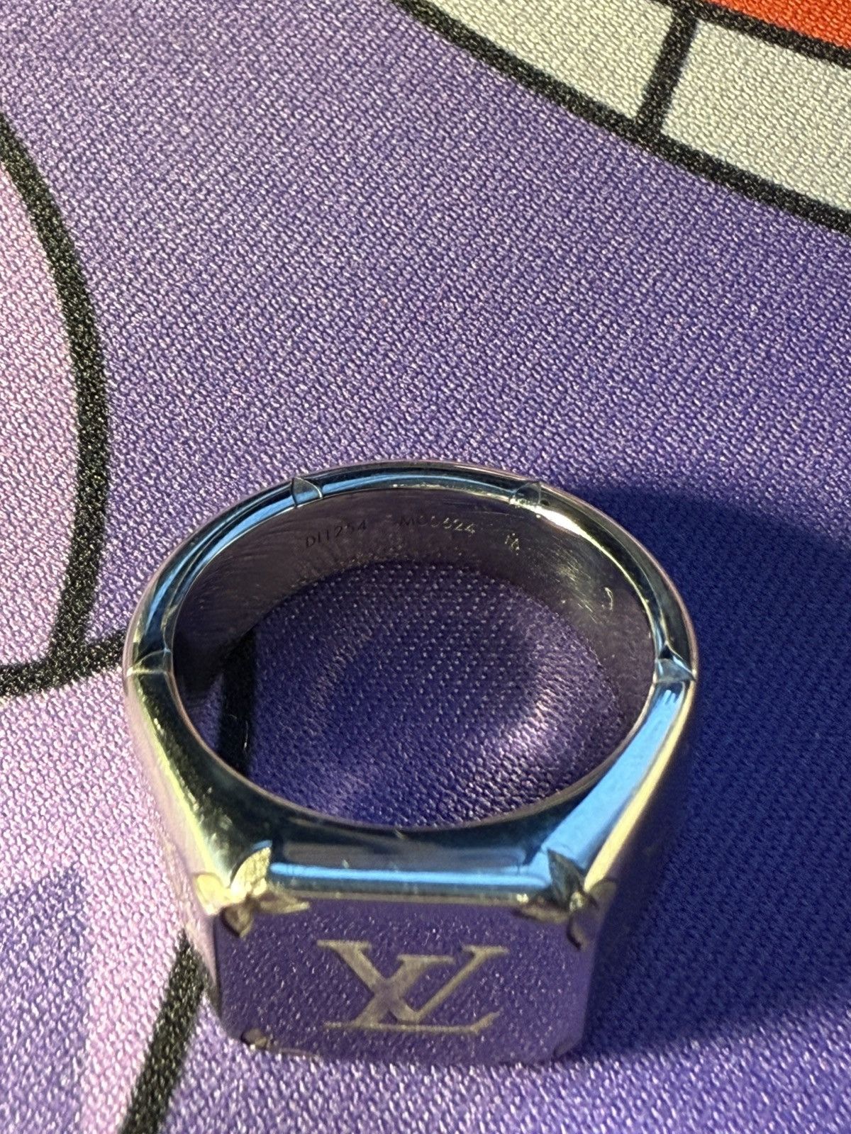 Louis Vuitton Louis Vuitton Monogram Ring Size ONE SIZE - 4 Thumbnail